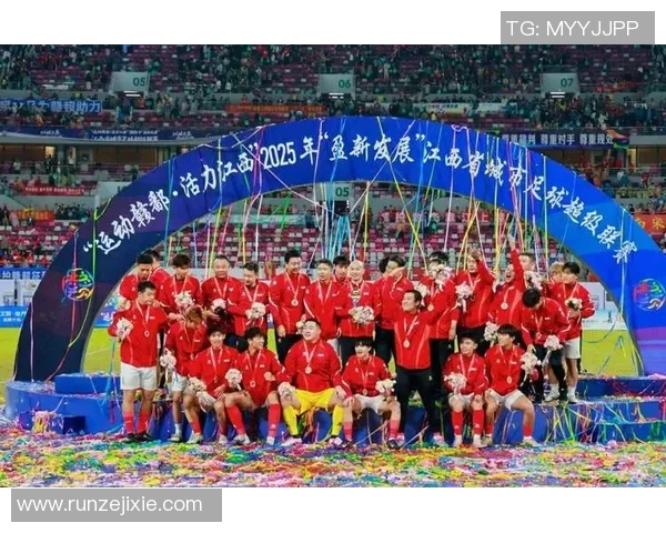 球星美图足球盛宴展现绿茵激情与明星风采全景体验 球星美图足球盛宴展现绿茵激情与明星风采全景体验